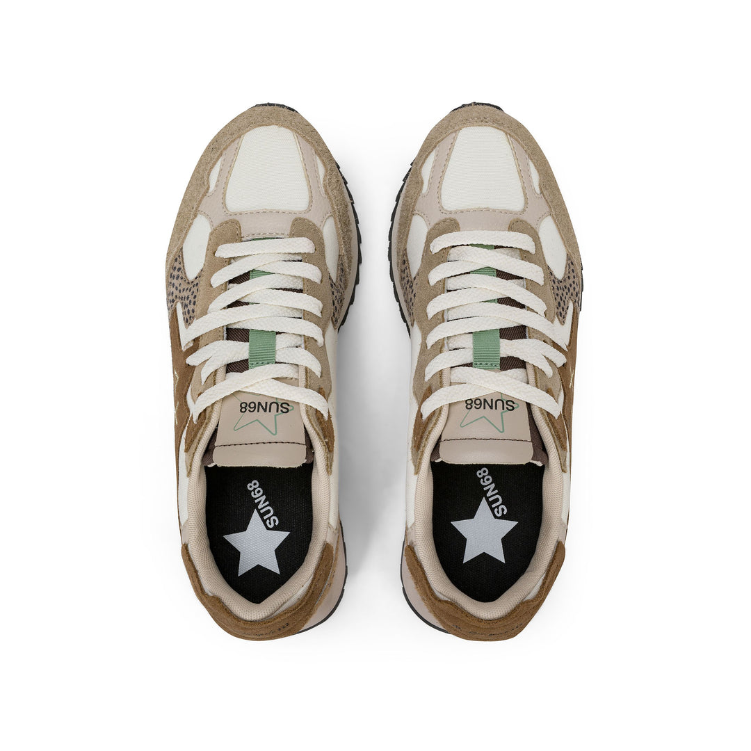 Z46222 Sneakers