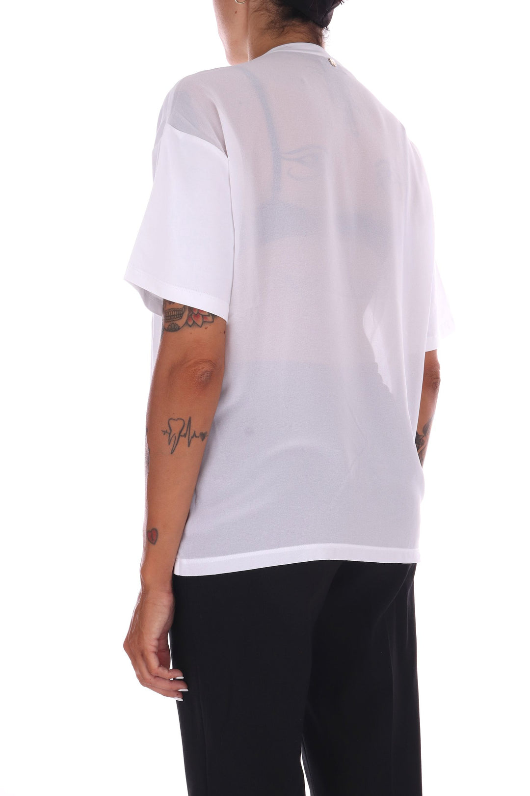 CF5063 J0088 T-Shirt