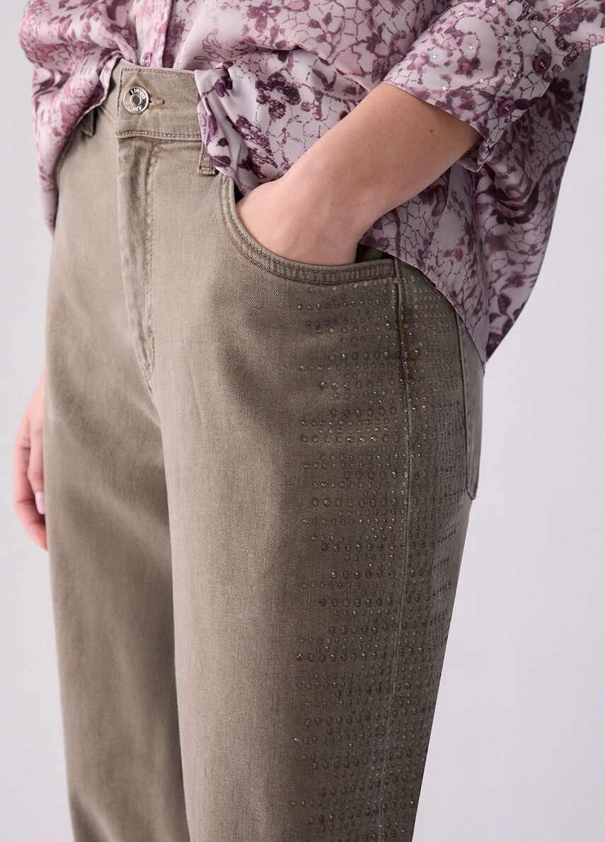 UF6107 T778A Jeans