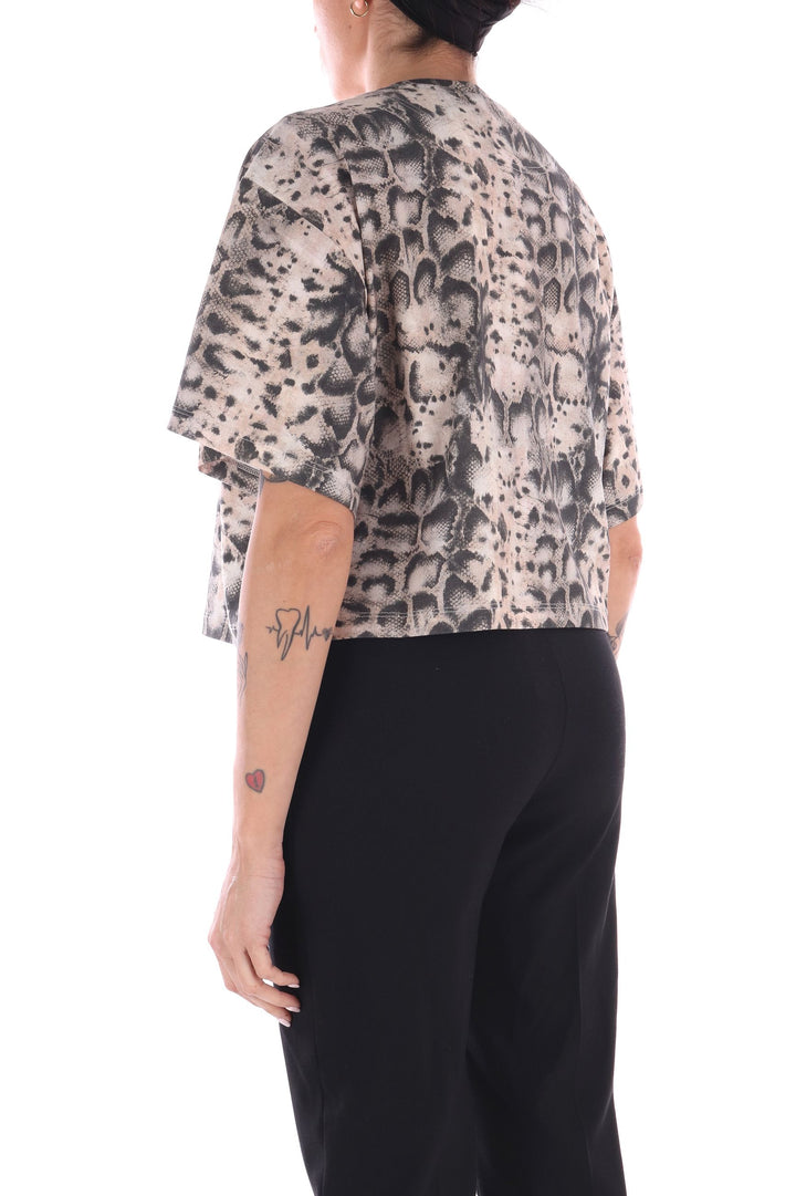 106921 A3C8 T-Shirt