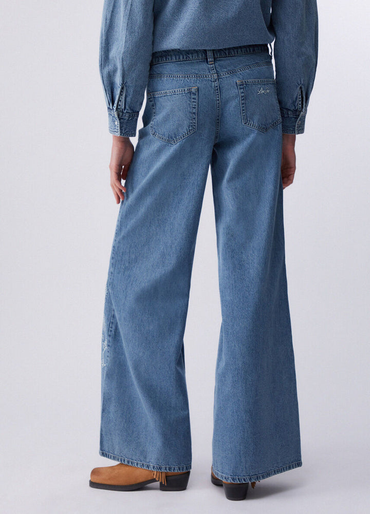 UA6147 D0313 Jeans