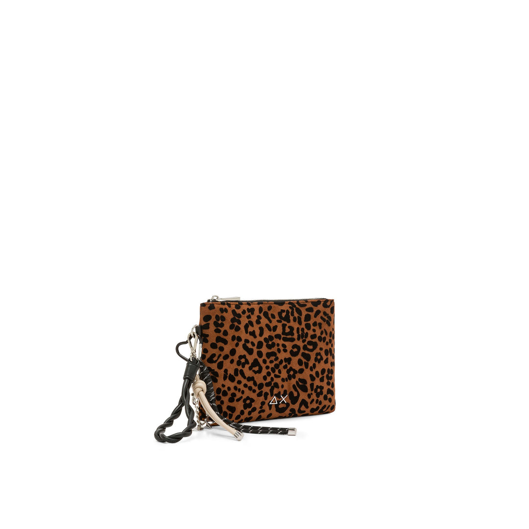 Y46238 Pochette
