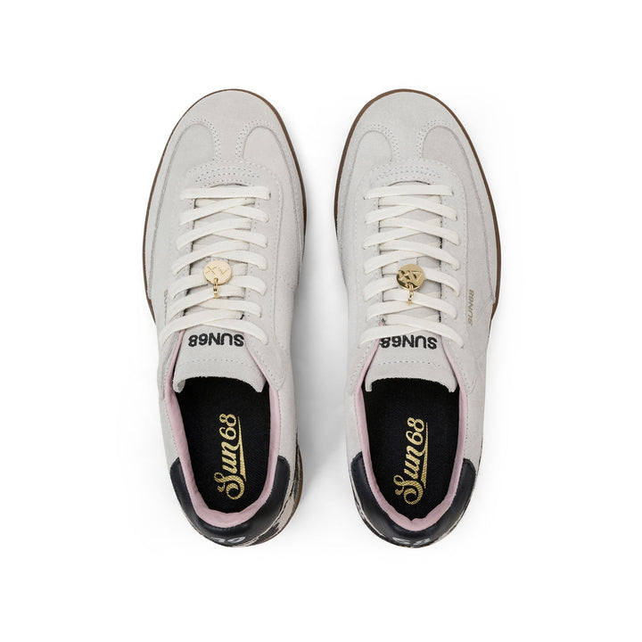 Z46254 Sneakers