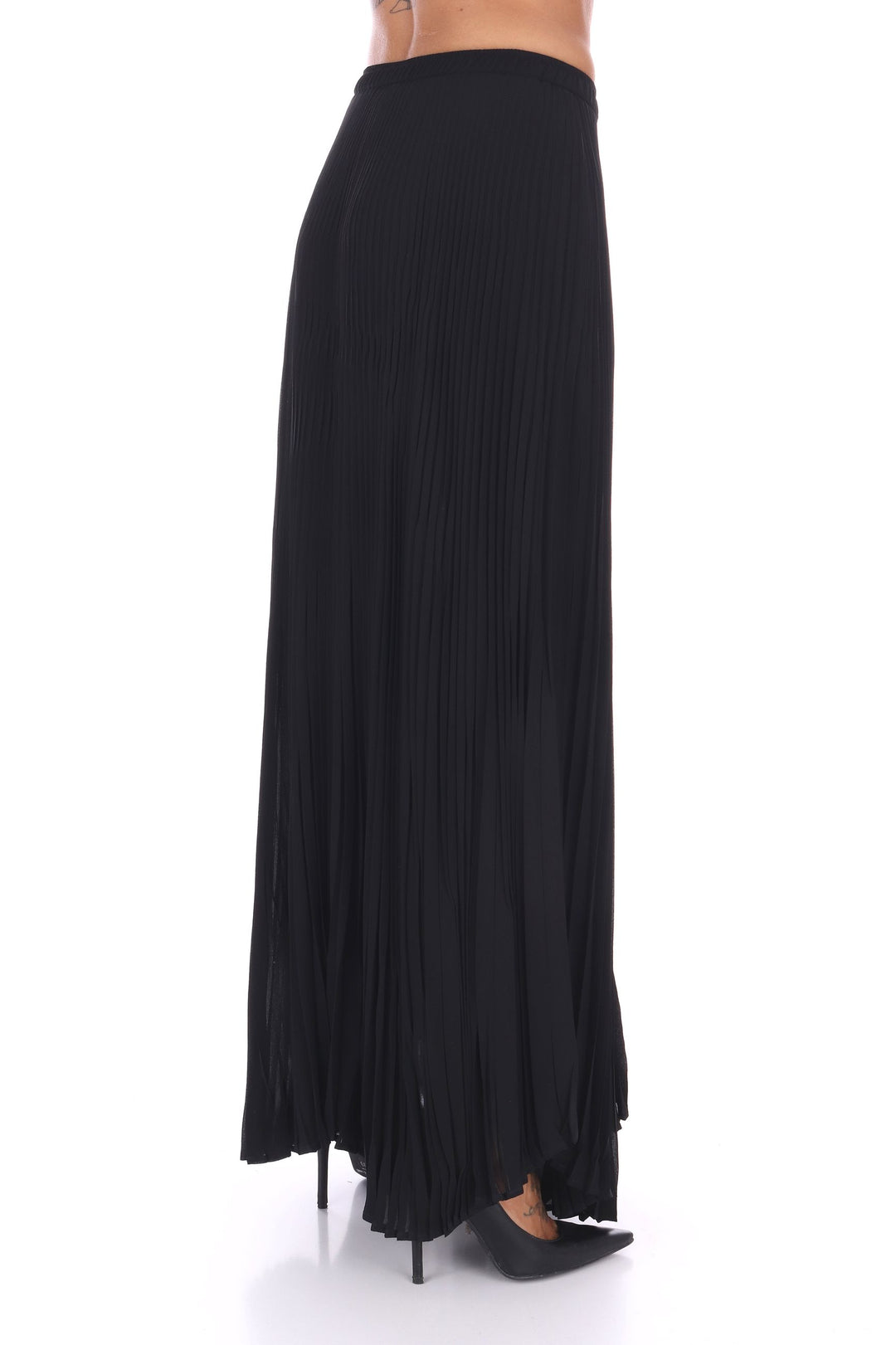 25FA5957LACE17 Gonna