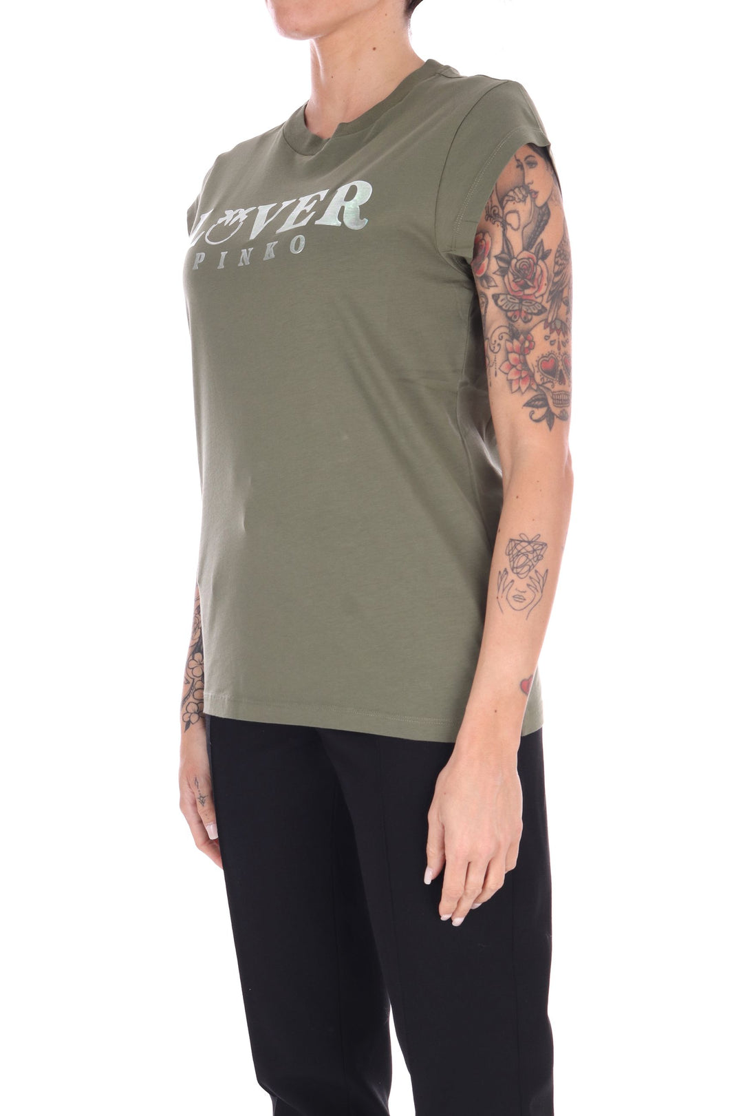 104603 A2D1 T-shirt