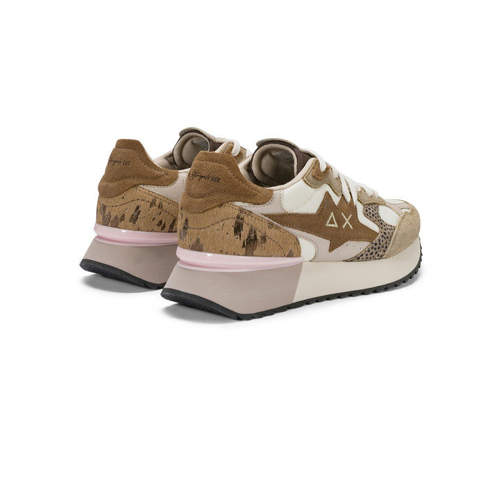Z46222 Sneakers