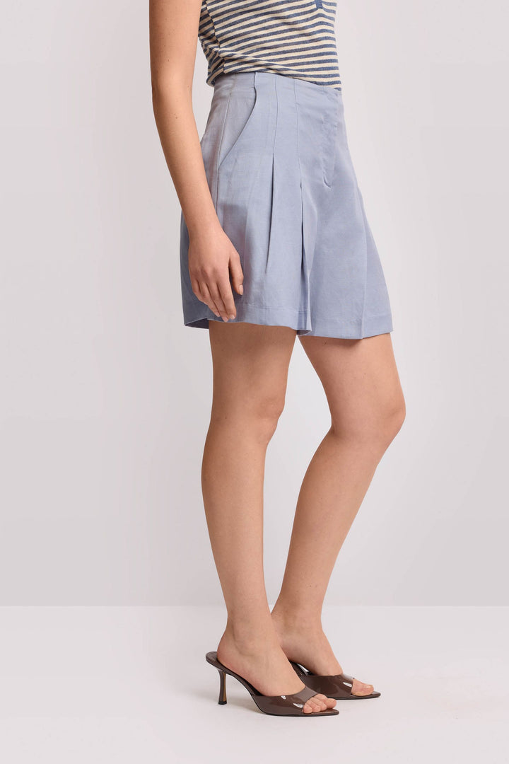 DOMINGO Short
