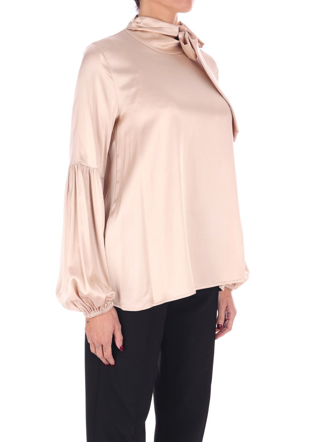 EE0039 0110 Blusa