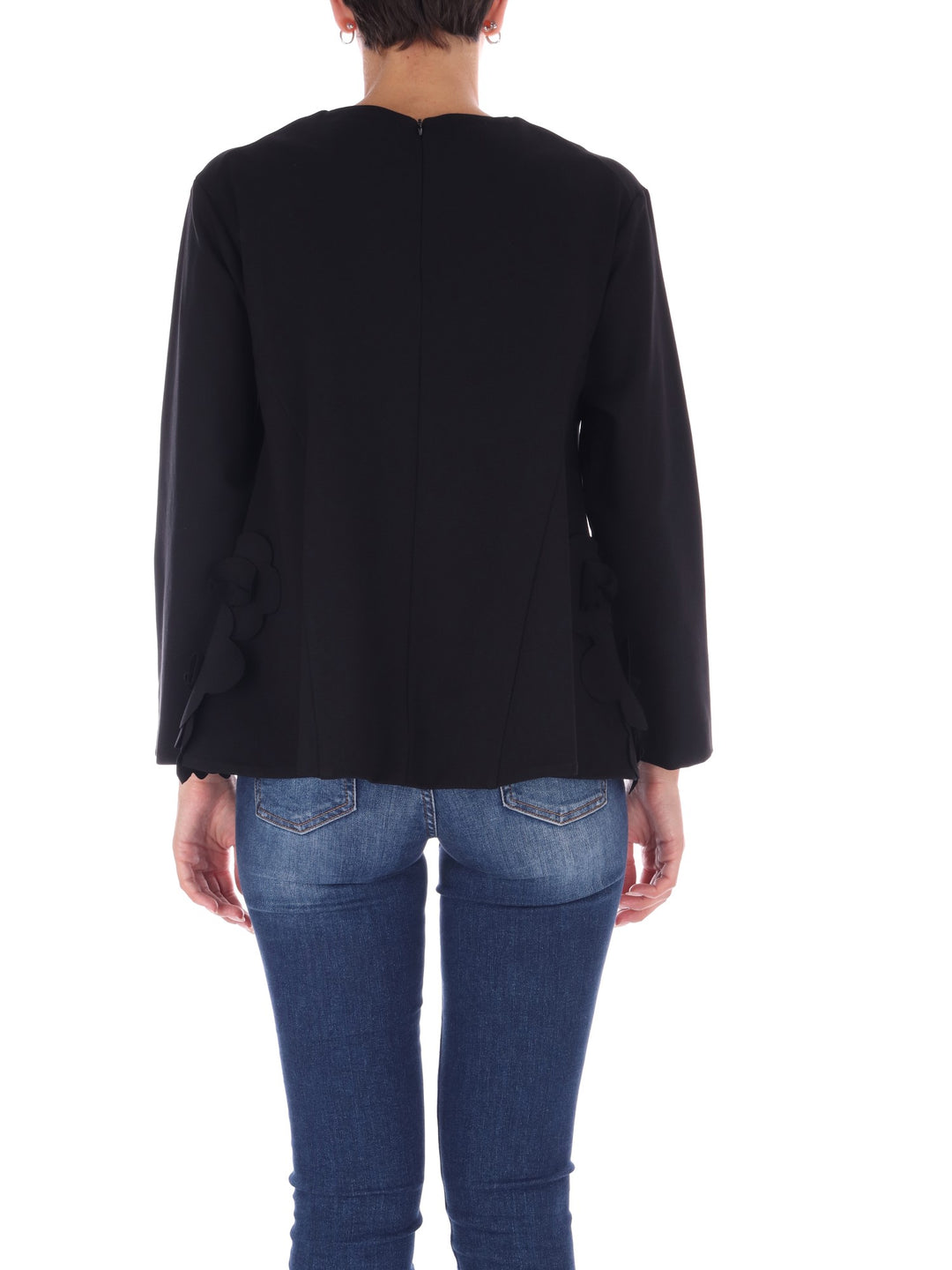 I3/I/MA20BL Blusa con applicazione petali