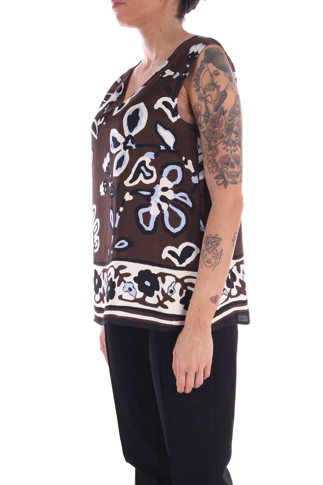 HH0001 0121 Top