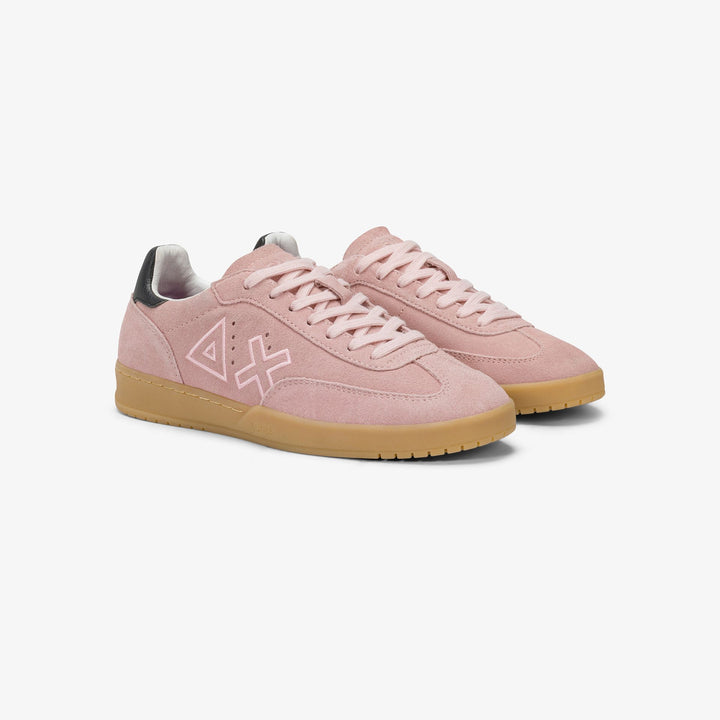 Z45241 Sneakers