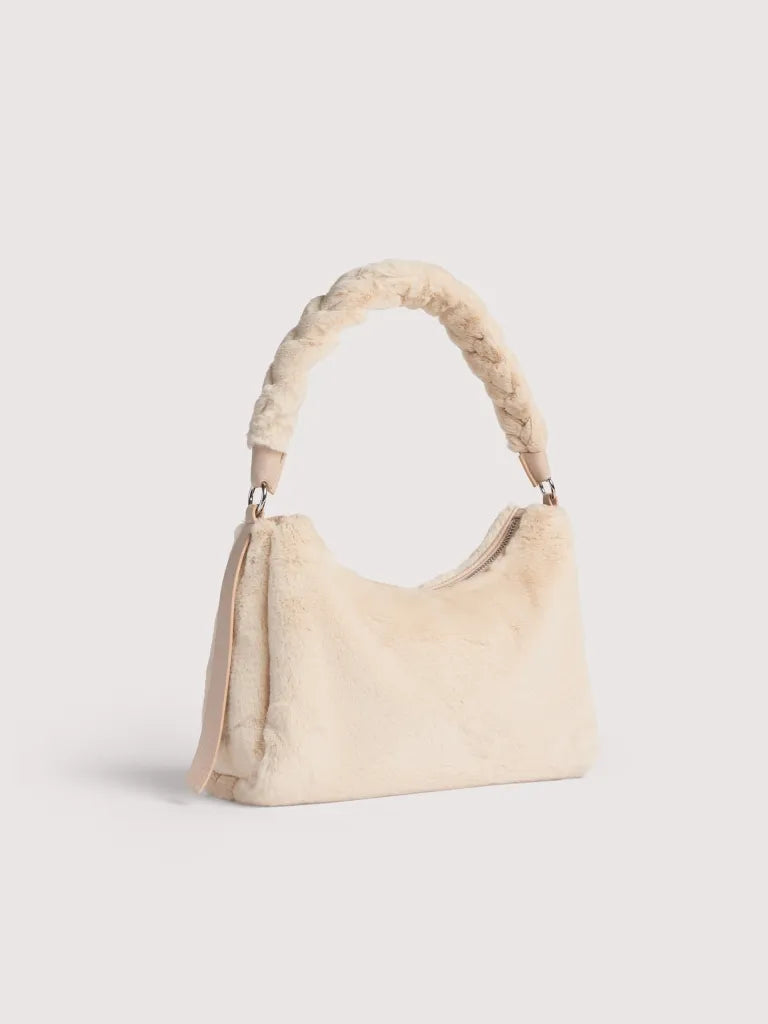 E1T6913 03 01 Borsa