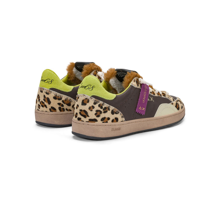 Z46250 Sneakers