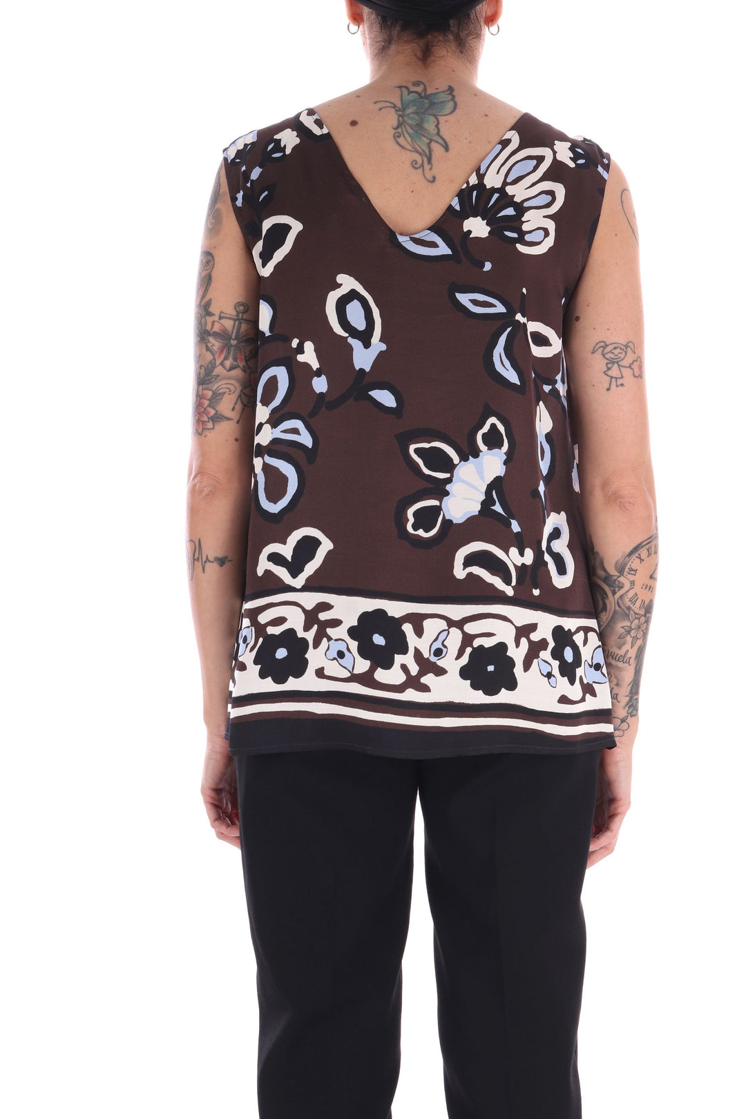 HH0001 0121 Top