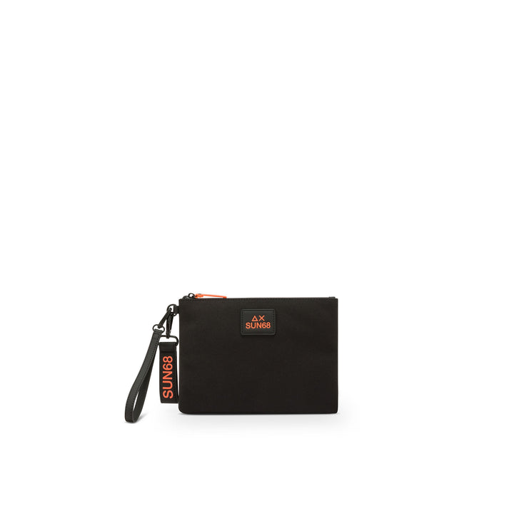 Y46104 Pochette