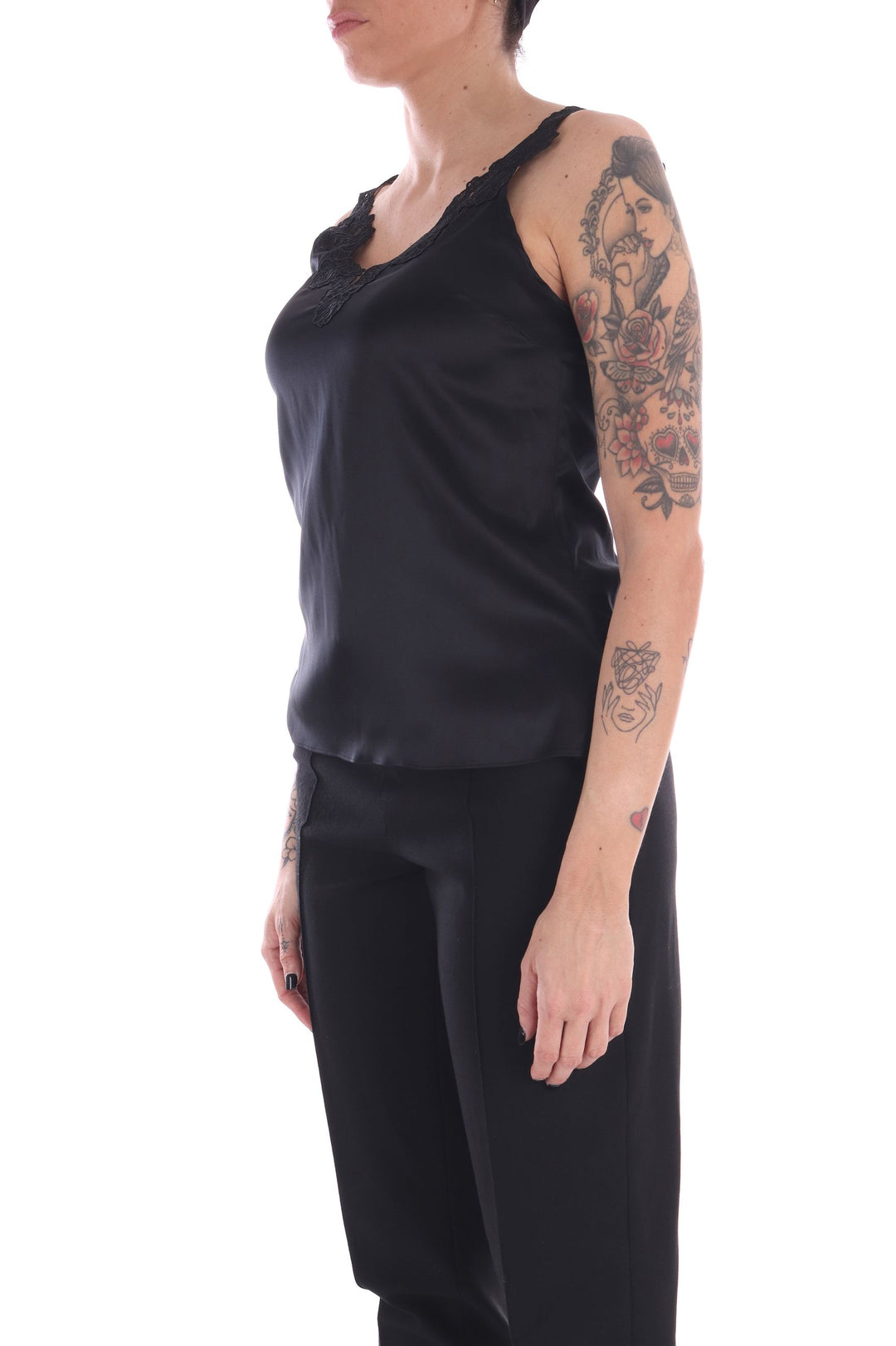 261M1065 Top
